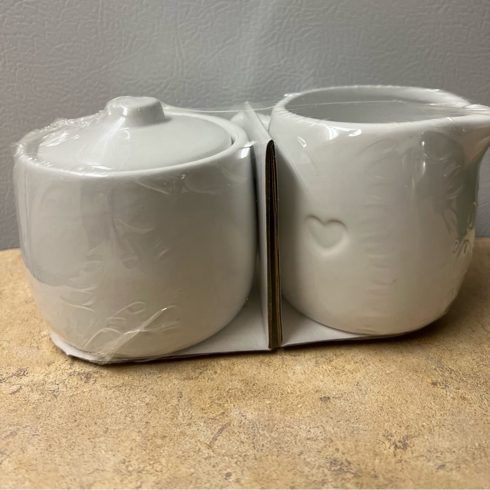 Target - New Heart Cream and Sugar set.
